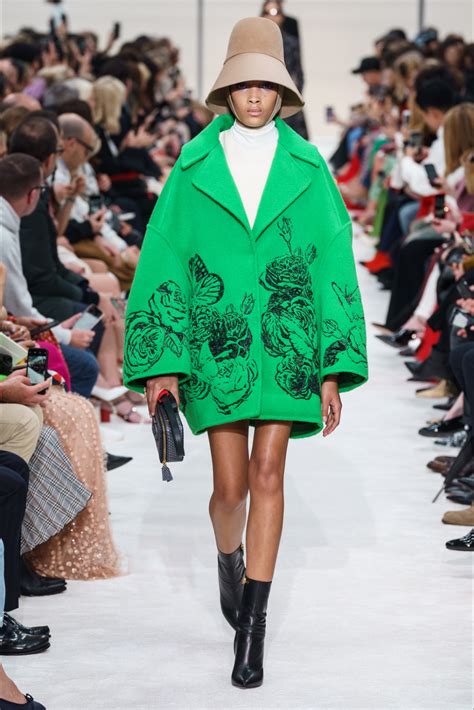 Sfilata Valentino Parigi Collezioni Autunno Inverno 2019 20 Vogue