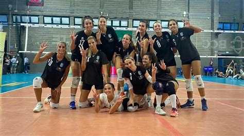 Volley Femminile B1 Terrasini Ricomincia Da 3 Ottimo Esordio In