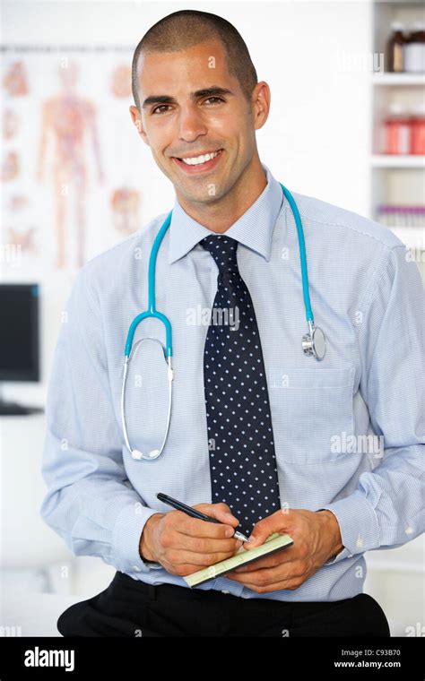 Gp Writing Prescription Hi Res Stock Photography And Images Alamy