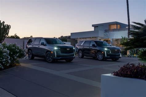 Cadillac Escalade Il Grande Suv Americano Arriva In Italia Con Cavauto