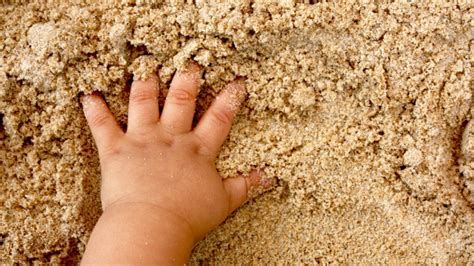 Sand Play Therapy Larte Del Gioco Con La Sabbia Diventa Terapia