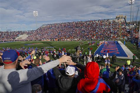 Ku Footballs ‘spring Showcase Set For Friday April 7 At David Booth