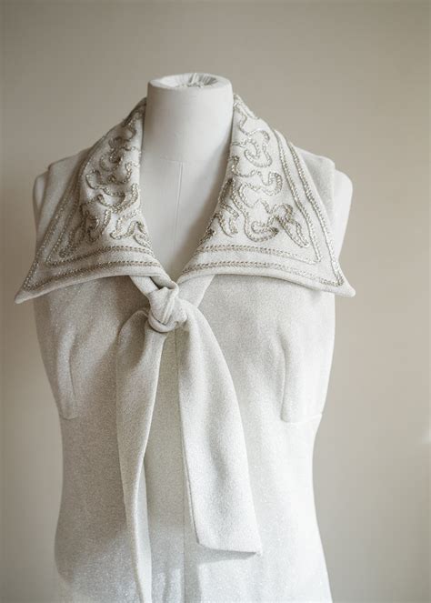 S Sparkly Dagger Collar Silver Soutache Pussy Bow Vintage Evening Gown Numode Size Large