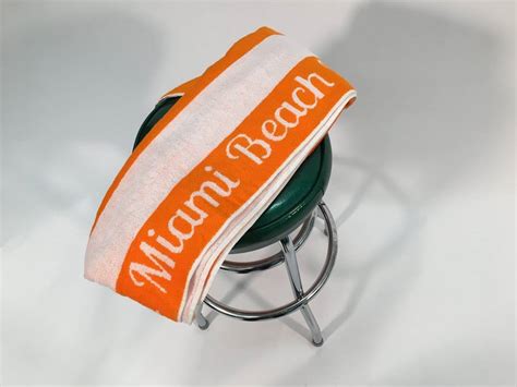 The original Miami Beach towel – Havana 1960