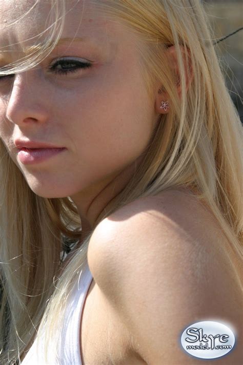 Sexy Skye Model Posing In A Cute Bikini On The Beach Photos