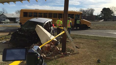 Photos Johnston County School Bus Crash Abc11 Raleigh Durham