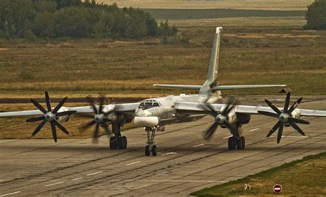 Ту-95 отметил 60-летний юбилей