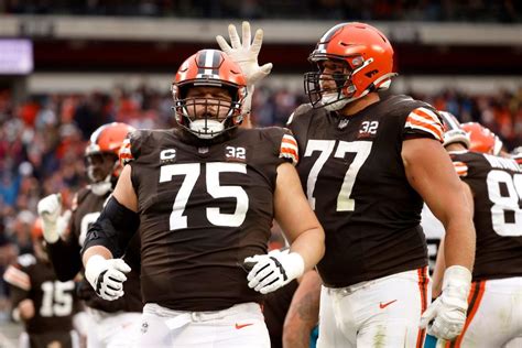 Joel Bitonio Plans To Resume His Browns Career In 2024 Season Despite