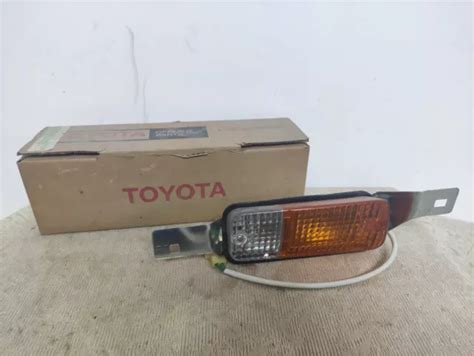 Nos Genuine Toyota Rh Signal Lamp Assy Corolla Ke Ke Te