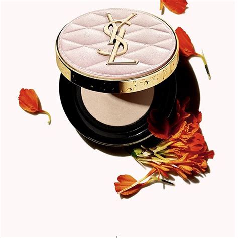 Phấn Nước Yves Saint Laurent YSL Touche Esclat Glow Pact Cushion Tone