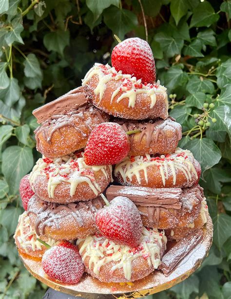 Doughnut Towers Sassys Sugar Doughnuts