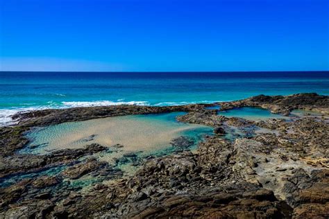 Things To See Orchid Beach Trading Post And Driftwood Bar