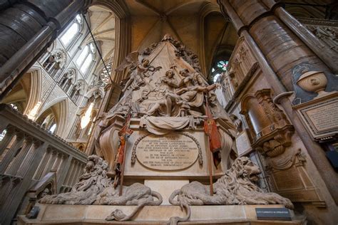 Famous People Buried In Westminster Abbey Graves Of Legends