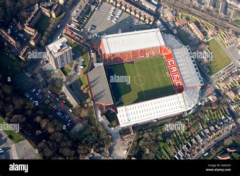 Charlton athletic stadium hi-res stock photography and images - Alamy