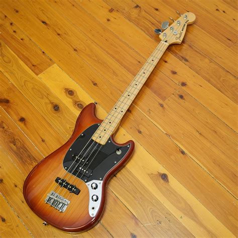 Fender Player Mustang Bass Used