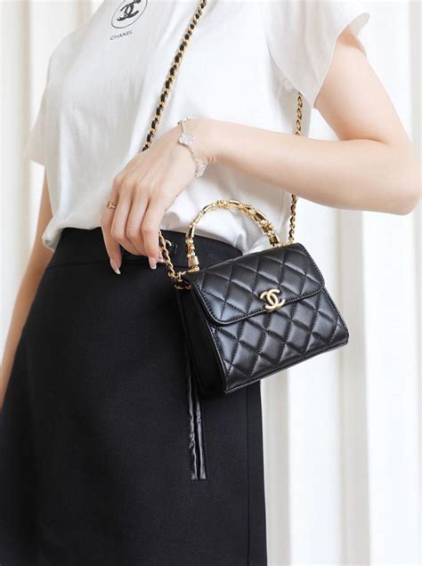 Pin By Mam Xoan On Chanel Fashion Business Casual Luxury Handbag