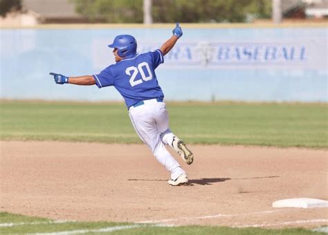 Sierra outslugs Manteca for series win - Manteca Bulletin