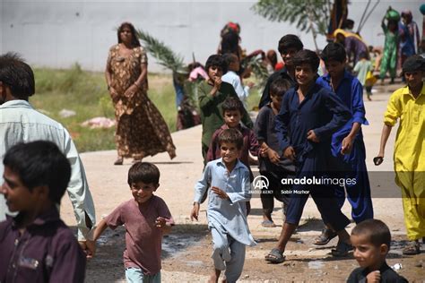 Zbog poplava veliki broj Pakistanaca bez krova nad glavom Anadolu Ajansı