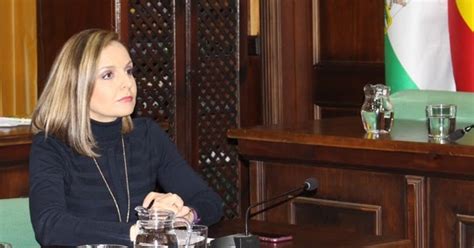 Hu Rcal Overa Face Maribel S Nchez Presenta Al Pleno Su Renuncia Como