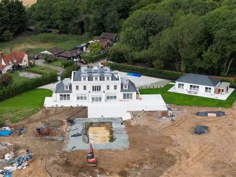 Mark Wright And Michelle Keegans £35m Mega Mansion With Luxury