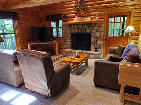 Lodging in Vilas County - Aberdeen Cabins LLC - Cabin #1