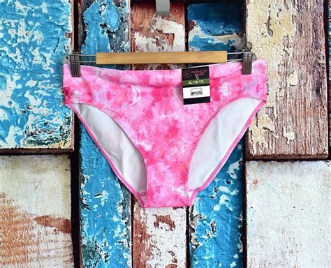 Women S NOBO No Boundaries Seamless High Cut Bikini XLARGE Pink Tie Dye