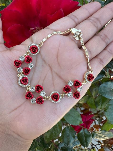 Flower Bracelet For Woman Rose Bracelet T For Her Bracelet Red Roses Bracelet Vintage Look