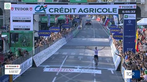 Pogacar Vince Il Giro Di Lombardia Terzo Successo Di Fila