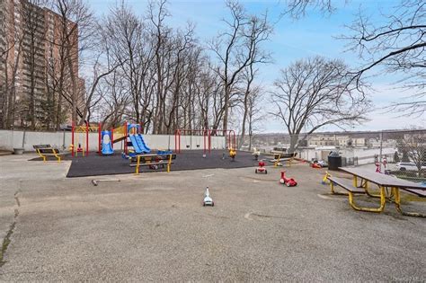 Netherland Gardens At 5620 Netherland Avenue Bronx Ny 10471 Sales