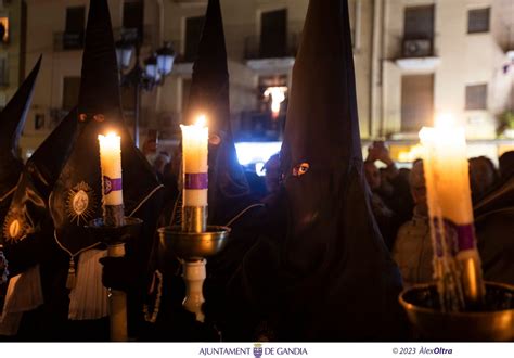 Jueves Santo En Gandia Silencio Devoción Y Actos Multitudinarios Levante Emv