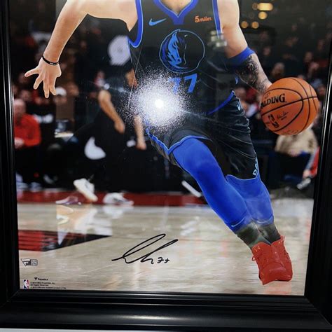 Luka Doncic Signed Mavericks Authentic Autographed 16x20 Photo Fanatics