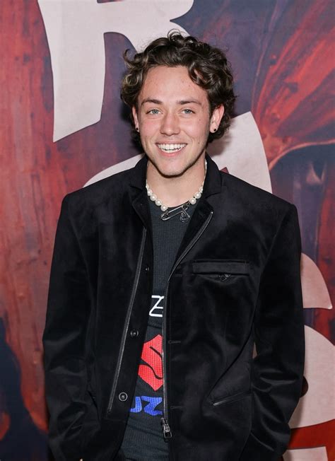 Picture Of Ethan Cutkosky In General Pictures Ethan Cutkosky 1646533797  Teen Idols 4 You