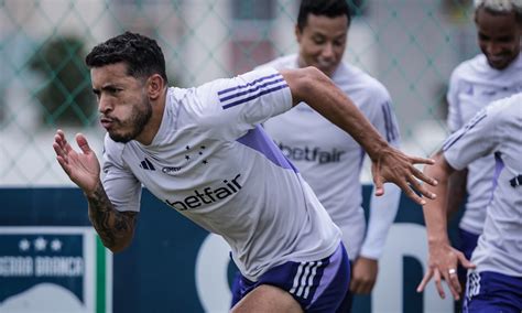 Cruzeiro treina na Paraíba antes de duelo contra o Sousa