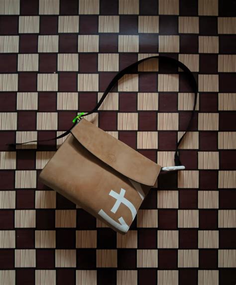 SCIPAPROCK BAG BROWN Fesyen Wanita Tas Dompet Di Carousell