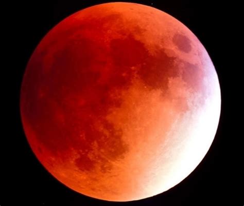 Lua de Sangue o mais longo eclipse da Lua deste século acontece nesta