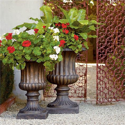 Classical Tuscany Indooroutdoor Urn Antique Gold 31 Frontgate