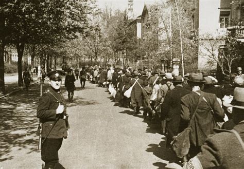 German Jews during the Holocaust, 1939–1945 | Holocaust Encyclopedia