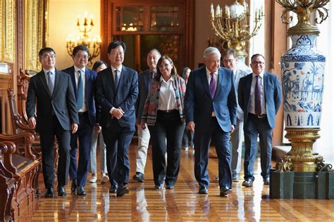 Amlo Se Reunió Con Sungan Choi Presidente De Samsung “es Probable Que