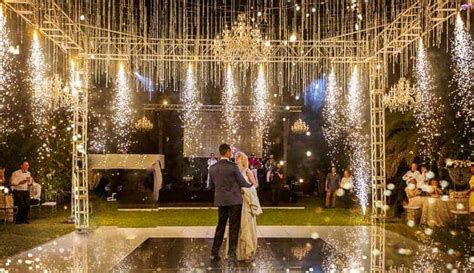 10 cosas que no deben faltar en tu boda de noche al aire libre