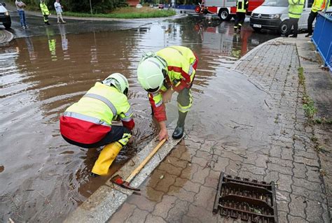 Unwetter Im Erzgebirge Gew Sser Tritt Ber Ufer