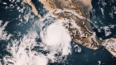 See live California beach webcams as Hurricane Hilary nears | Mashable