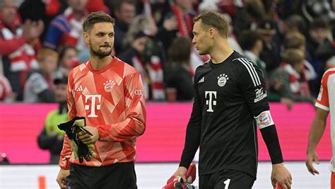 Fc Bayern Manuel Neuer Und Sven Ulreich Verl Ngern Bis