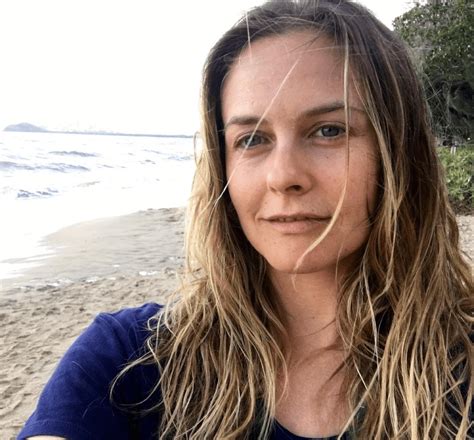 All-Natural Beauty Alicia Silverstone Goes Makeup Free