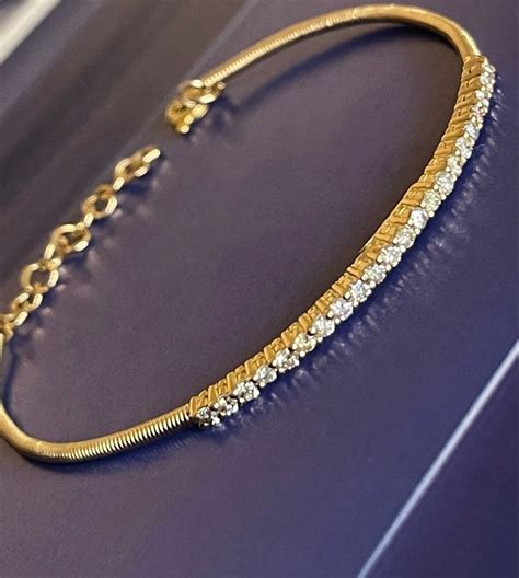 18ct Yellow Gold Diamond Eternity Bracelet 0 70ct Flex Bangle Near 1ct