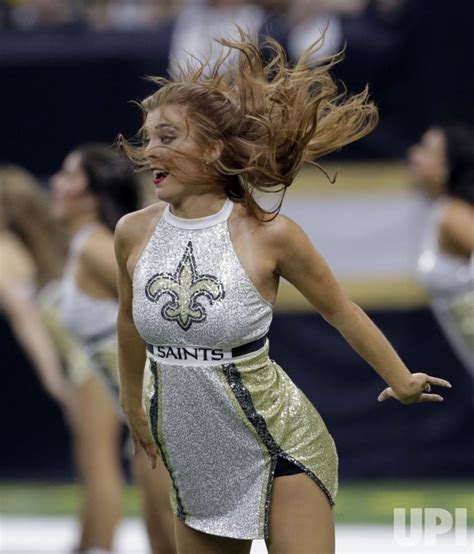 Photo A New Orleans Saints Cheerleader Entertained The Crowd