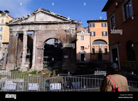 Porticus Of Octavia Hi Res Stock Photography And Images Alamy