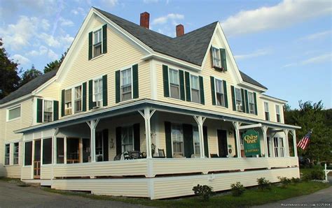 Cozy Inn-Lakeview House & Cottages in Weirs Beach, Weirs Beach, New ...