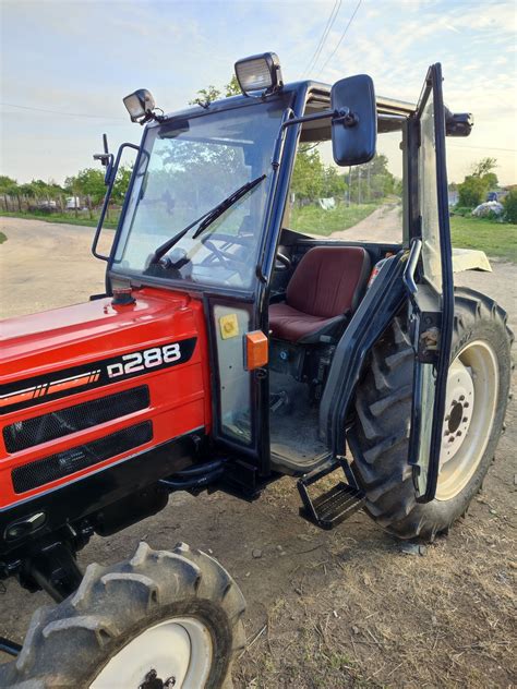 Traktor yaponski shibaura 4x4 SAS inventara с. Лъвино • OLX.bg