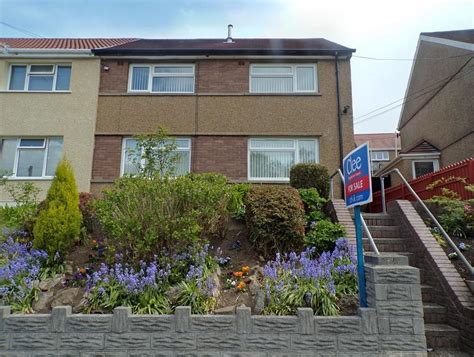 Heol Caredig Tonna Neath Neath 3 Bed Semi Detached House £140 000