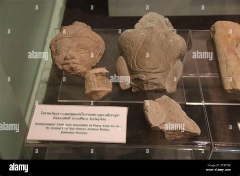 Excavated Artifacts Ramkhamhaeng Museum Sukhothai Museum Of